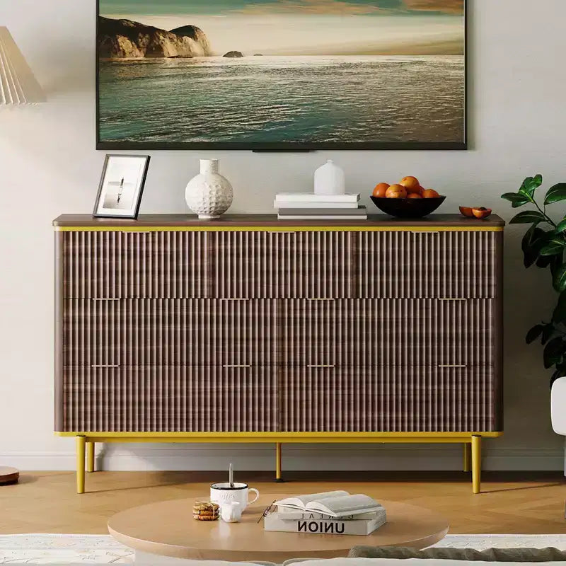 Commode de Chambre à 7 Tiroirs, Commode Canelée de 137 cm de Large, Meuble de Rangement en Bois, Design Courbé, Meuble TV avec Poignées Métalliques Dorées