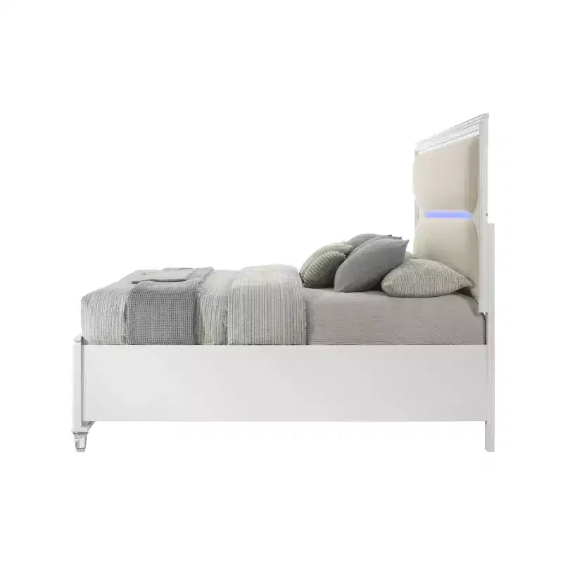 Lit king-size à panneau blanc en tissu bouclé, finition blanc perle, tête de lit à LED, pied de lit de rangement, rembourrage en acrylique