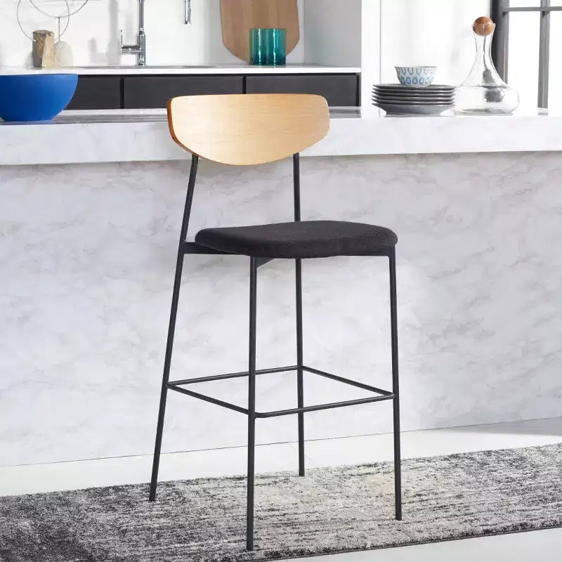 Tabouret de bar fabriqué en fer et polyester