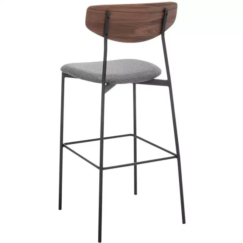 Tabouret de bar fabriqué en fer et polyester